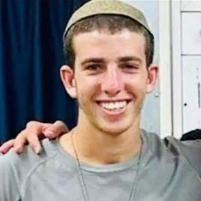 יונתן אלעזרי